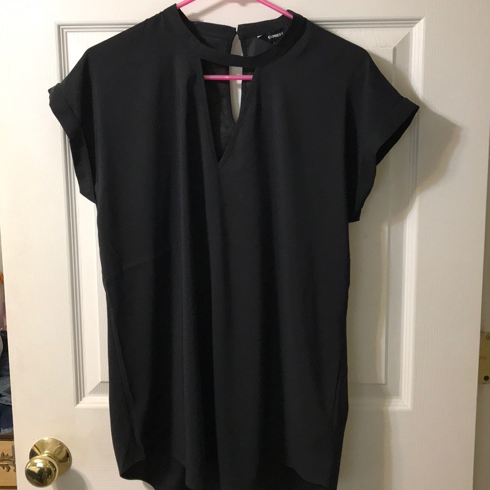 Short sleeved top